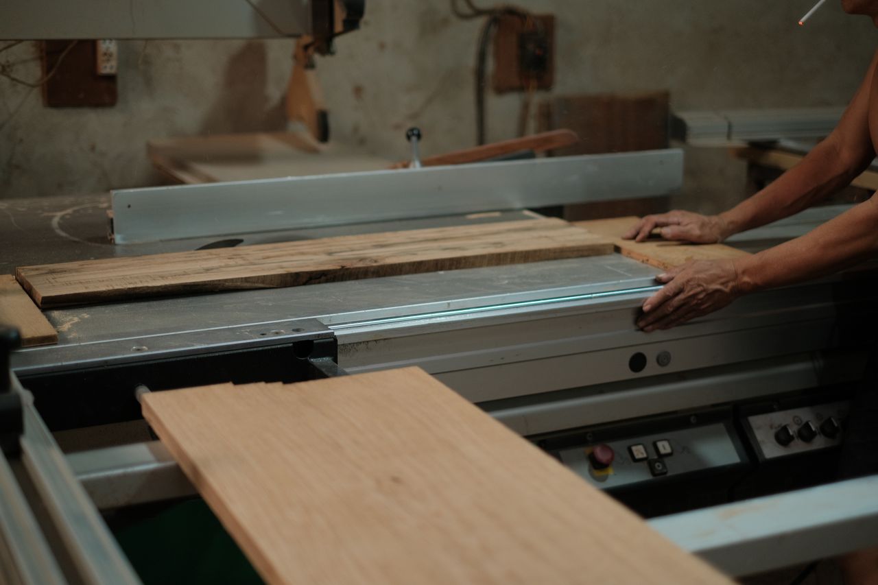 Cutting in the workshop